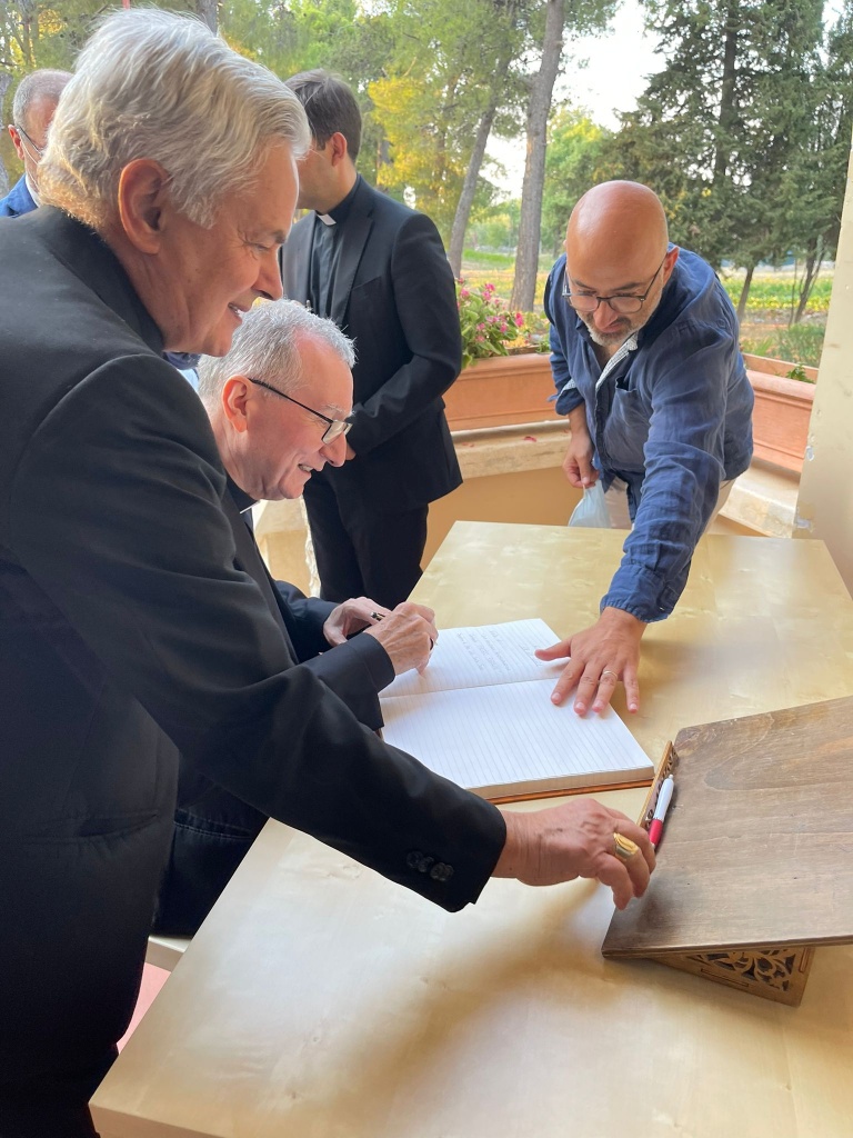 Il cardinale Parolin in visita alla Comunità C.A.S.A.