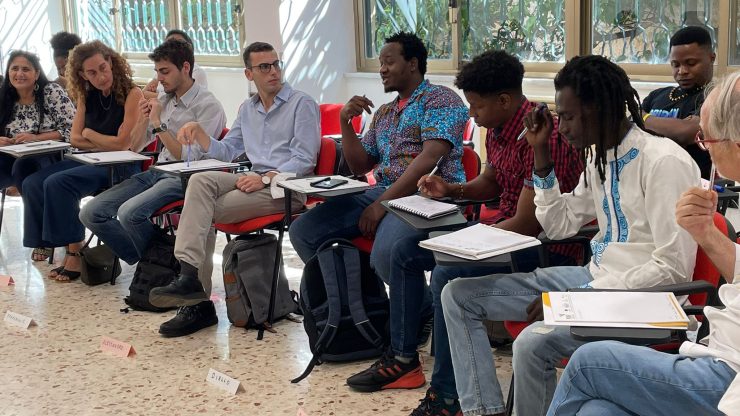 So-stare tra le culture: il percorso di educazione alla cittadinanza fa tappa nelle scuole